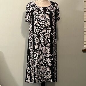HIBISCUS PANEL TULIP SLEEVE DRESS size XL made in USA.  Black and Brown